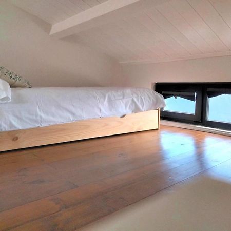 Vila Marina. Casa Marinera Con Terraza Sobre El Mar En Caion Cayon Ruang foto