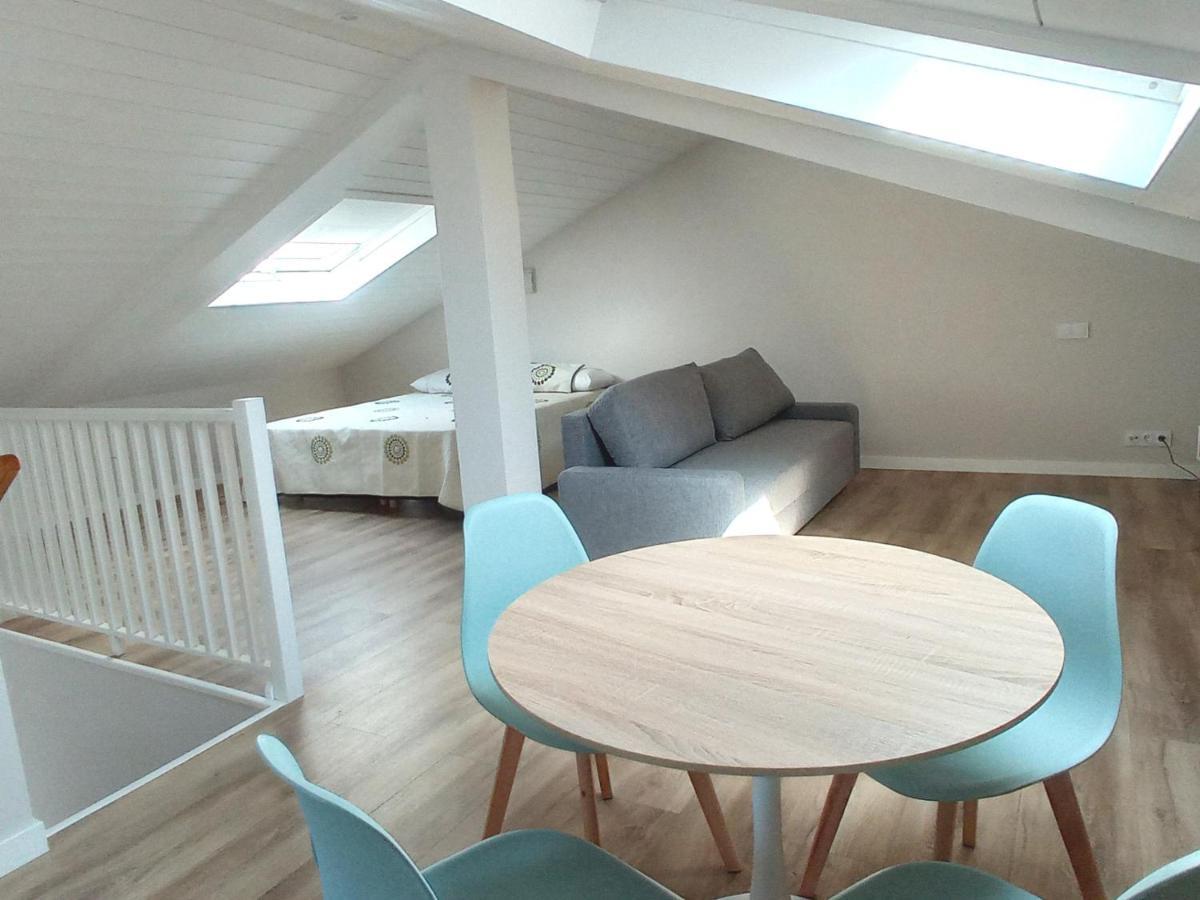 Vila Marina. Casa Marinera Con Terraza Sobre El Mar En Caion Cayon Bagian luar foto