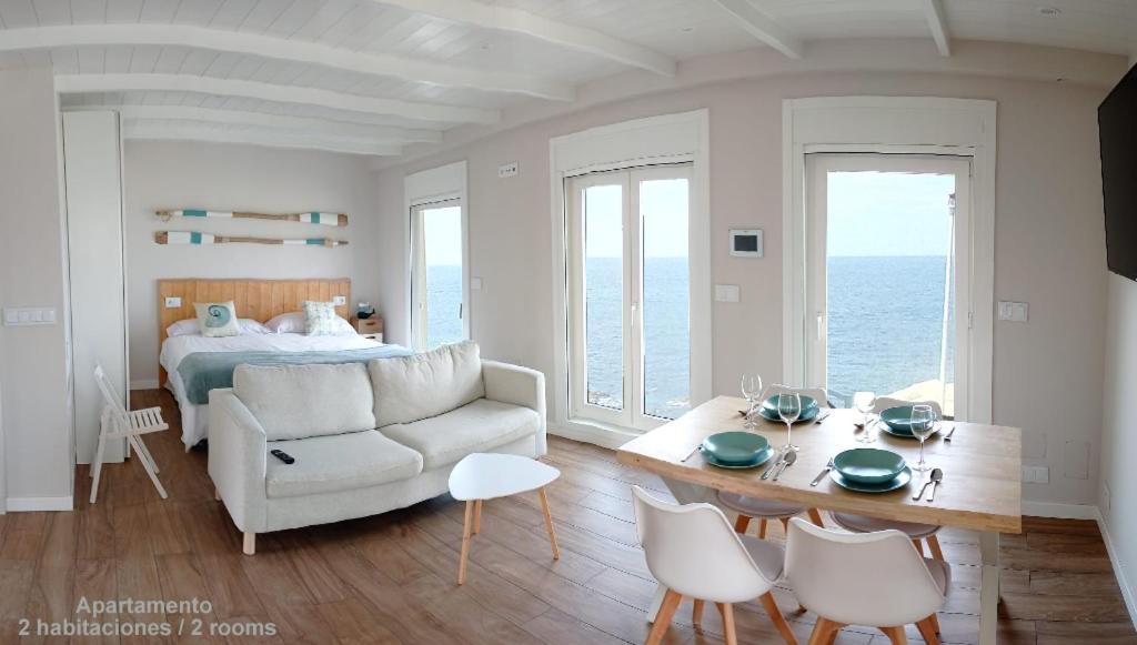 Vila Marina. Casa Marinera Con Terraza Sobre El Mar En Caion Cayon Bagian luar foto