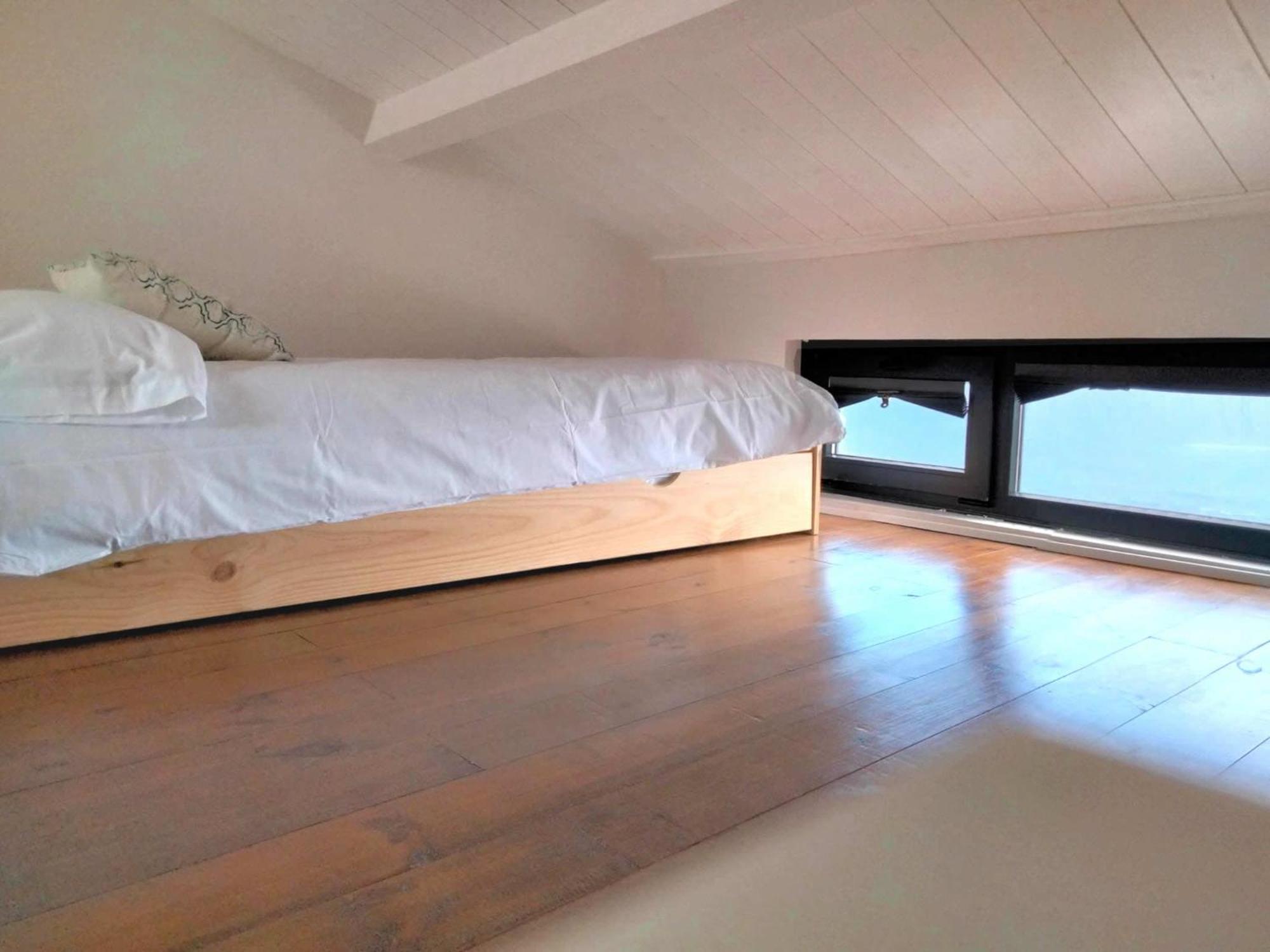 Vila Marina. Casa Marinera Con Terraza Sobre El Mar En Caion Cayon Ruang foto